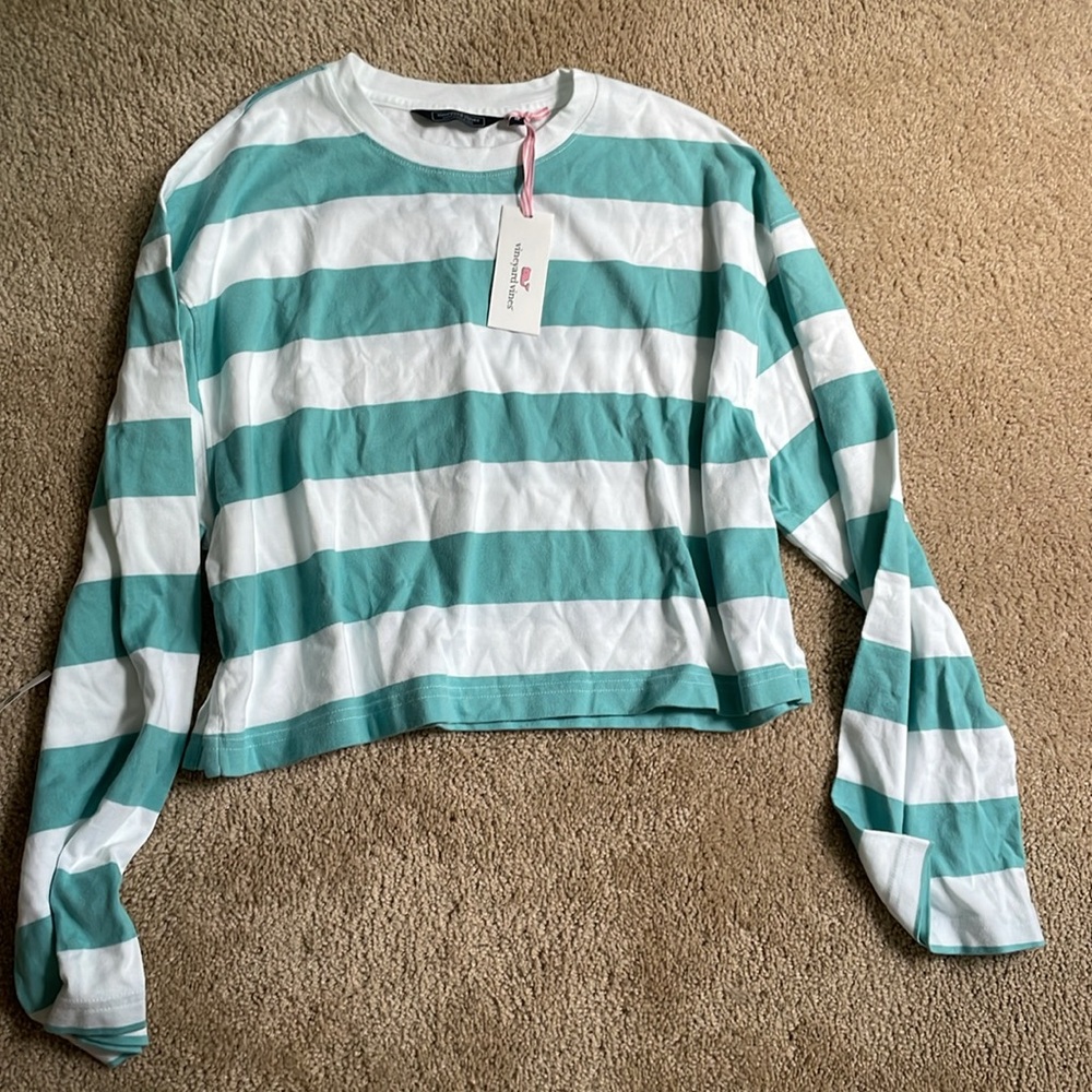 NWT Vineyard vines rugby crop top